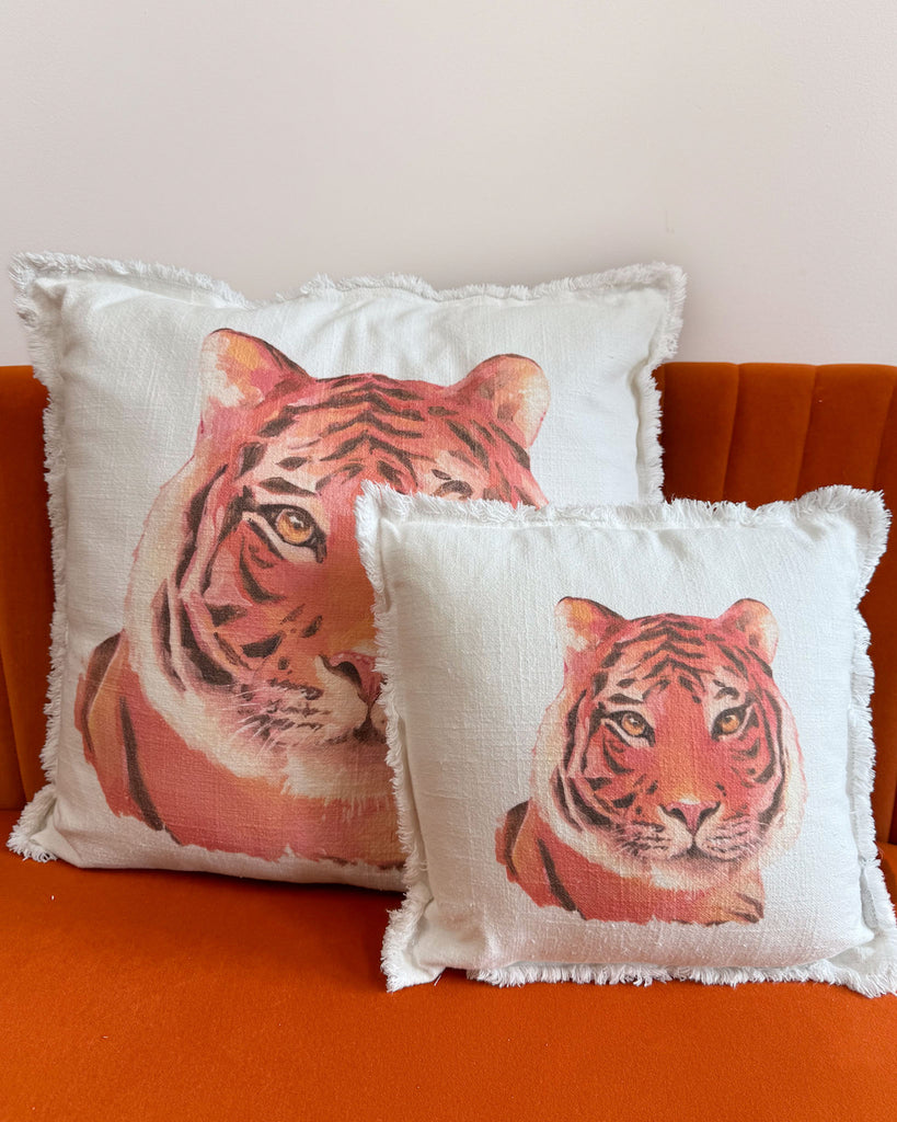 TIGER PILLOWS & BLANKETS